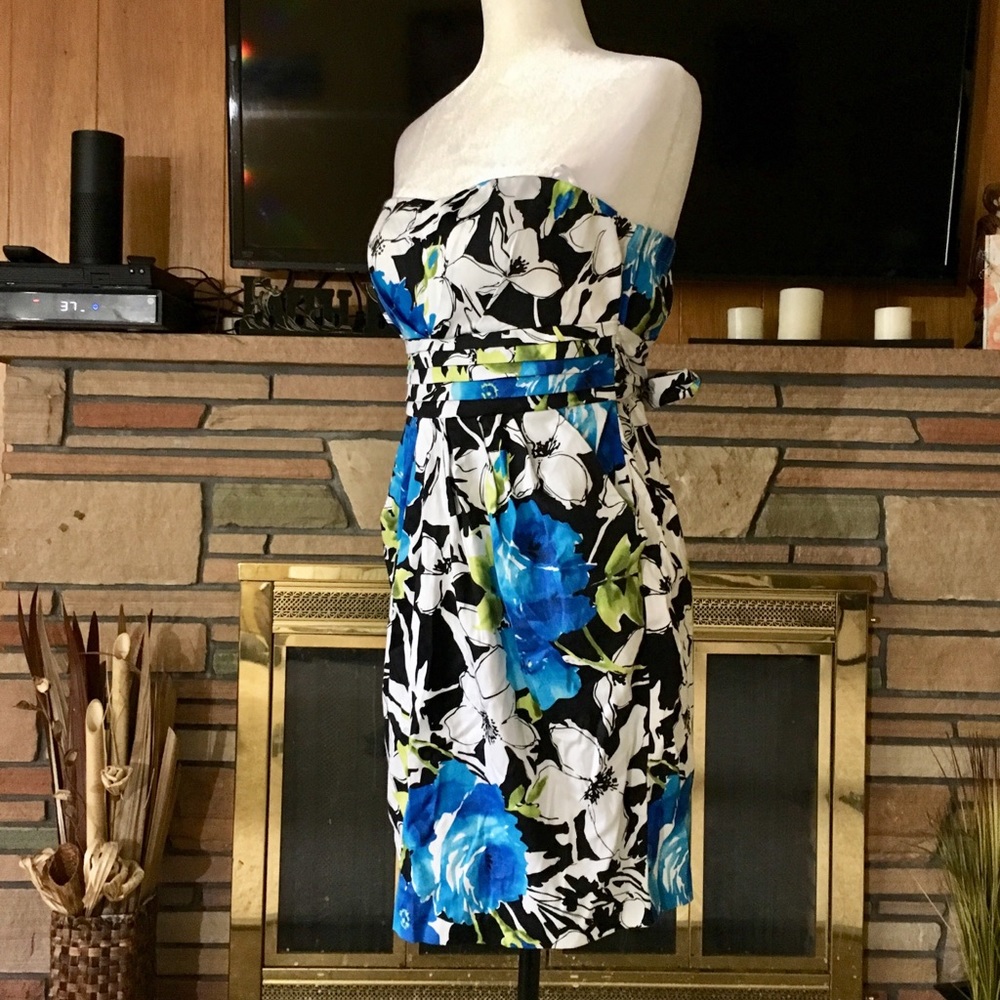 New Strapless floral dress size 13